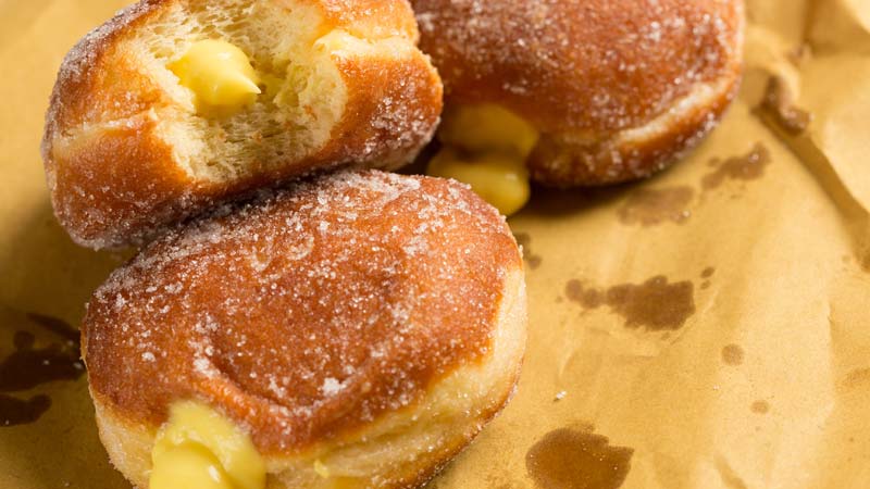 Bolas de Berlim podem ser vendidas na praia